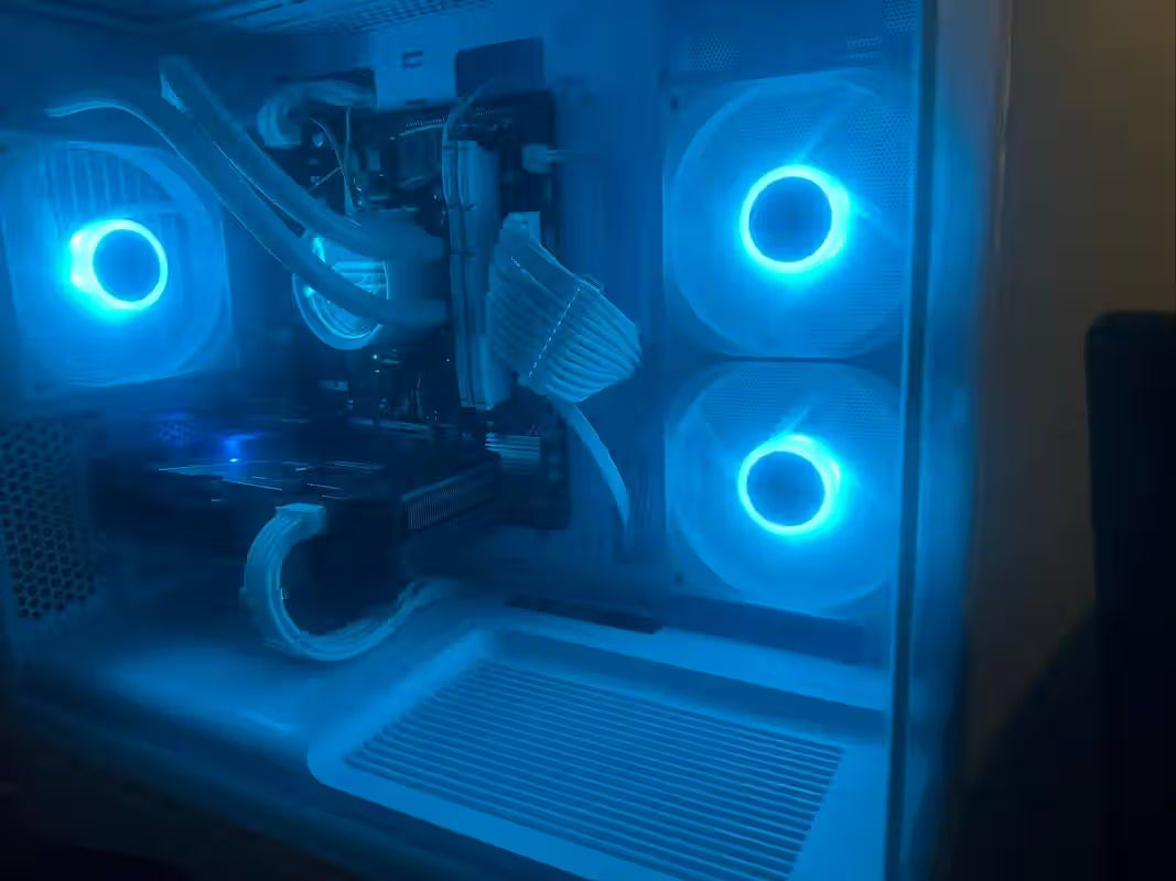 GAMING PC – RYZEN 5 7600X + RTX 5050 AM5 16GB DDR5